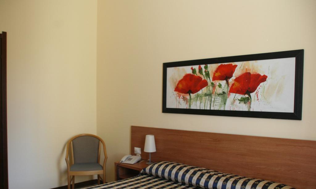 Hotel Ducale Vigevano Pokoj fotografie